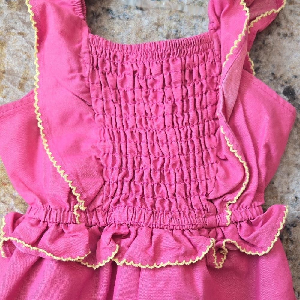 Vince Camuto Fuchsia/black Ruffled Rompers - Picture 4 of 7